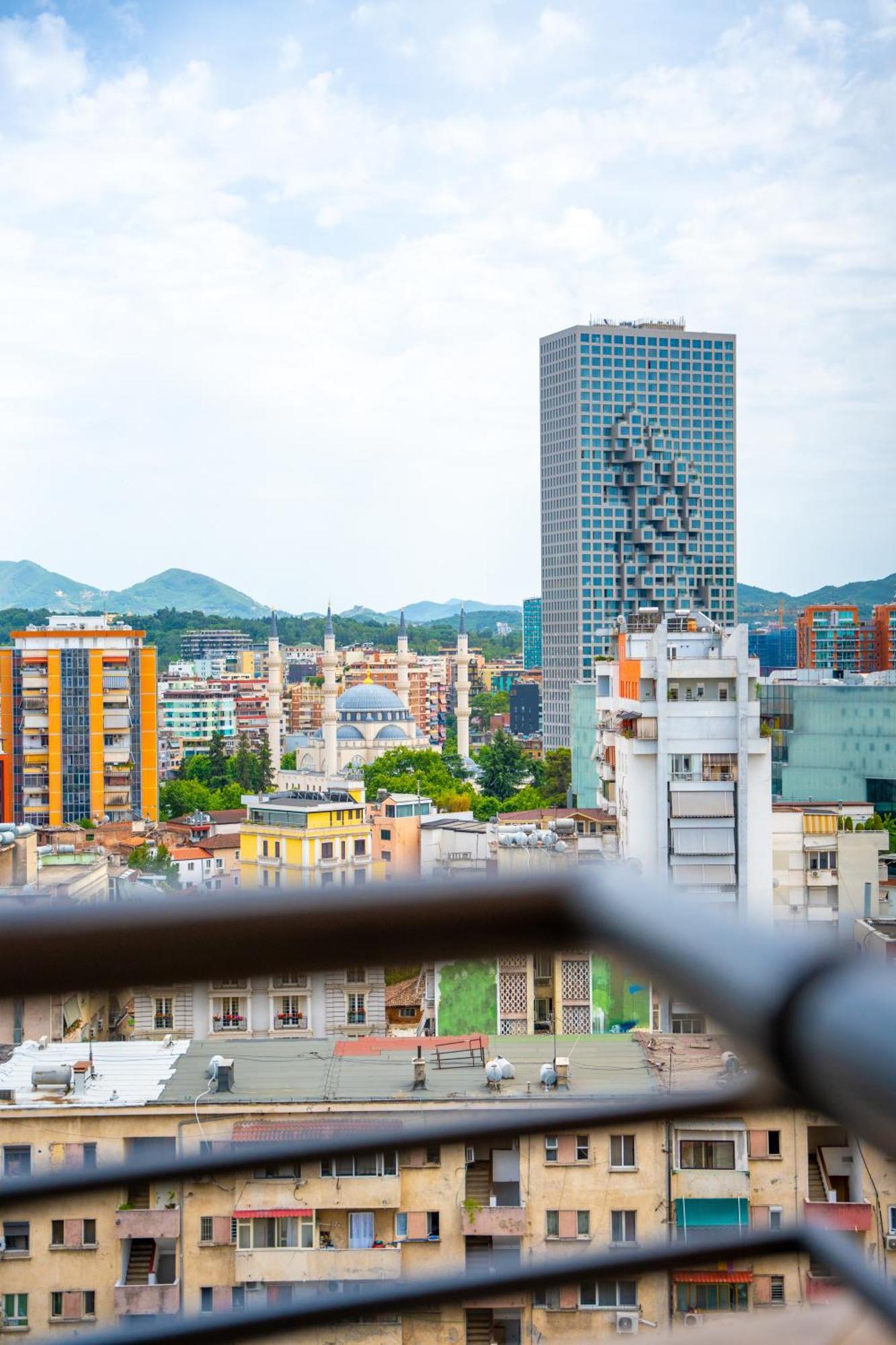 Tirana Centre Lions Gate 4 Apartment Exterior foto